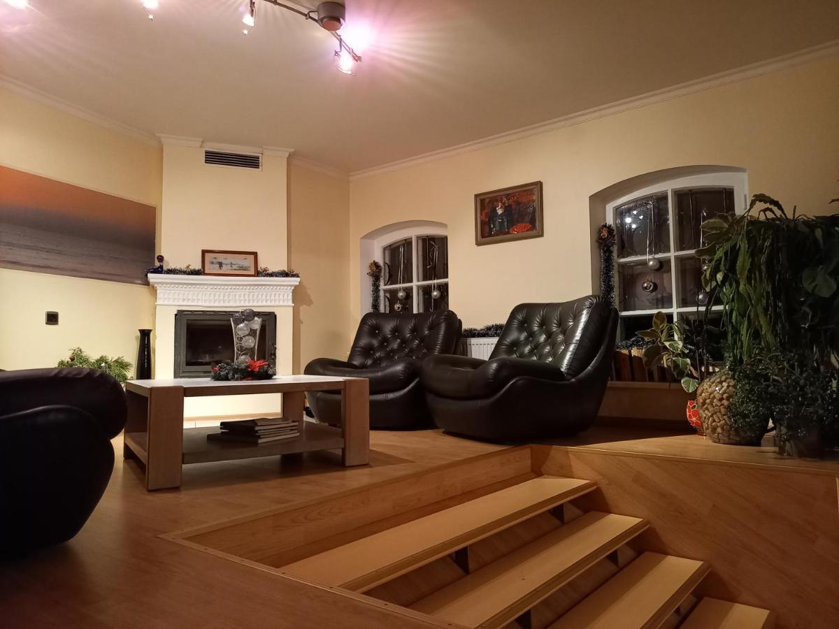 Figaro Villa Ventspils Exterior foto