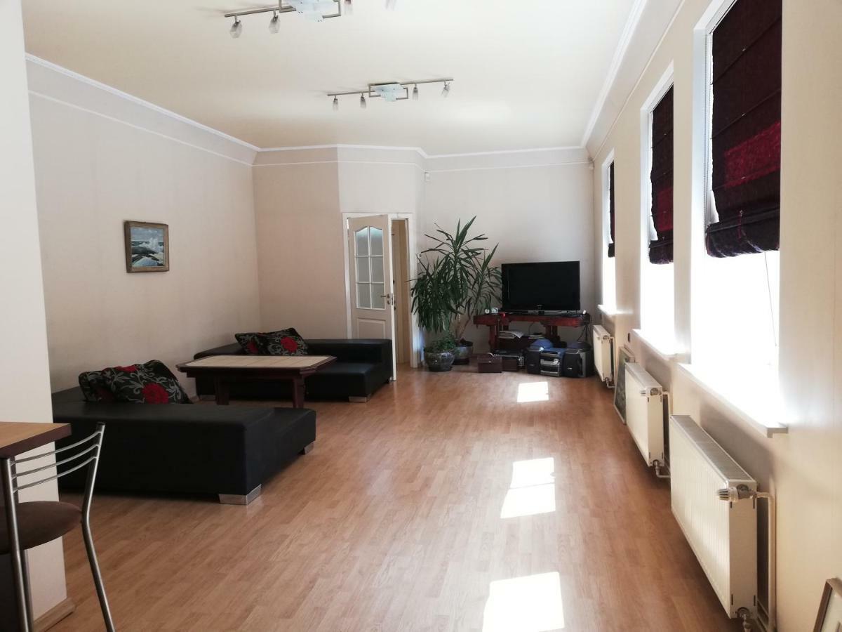 Figaro Villa Ventspils Exterior foto